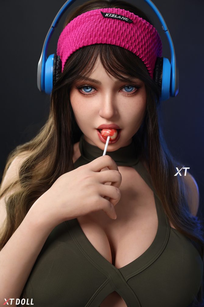 166cm | 5ft5 H-cup Natalie Silicone (XT-31-B)